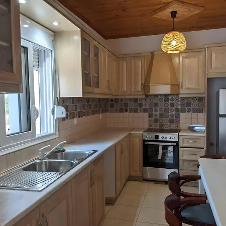 Entire Private House Close To The Port * 卡尔帕索斯