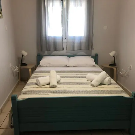 Entire Private House Close To The Port Holiday home *