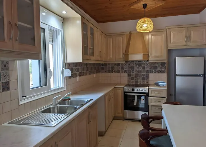 Entire Private House Close To The Port * Karpathos